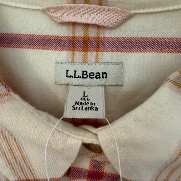 NWT L.L. Bean Women’s Whisper Weight Flannel Button Down, Size Large, Sailcloth - Picture 3 of 7